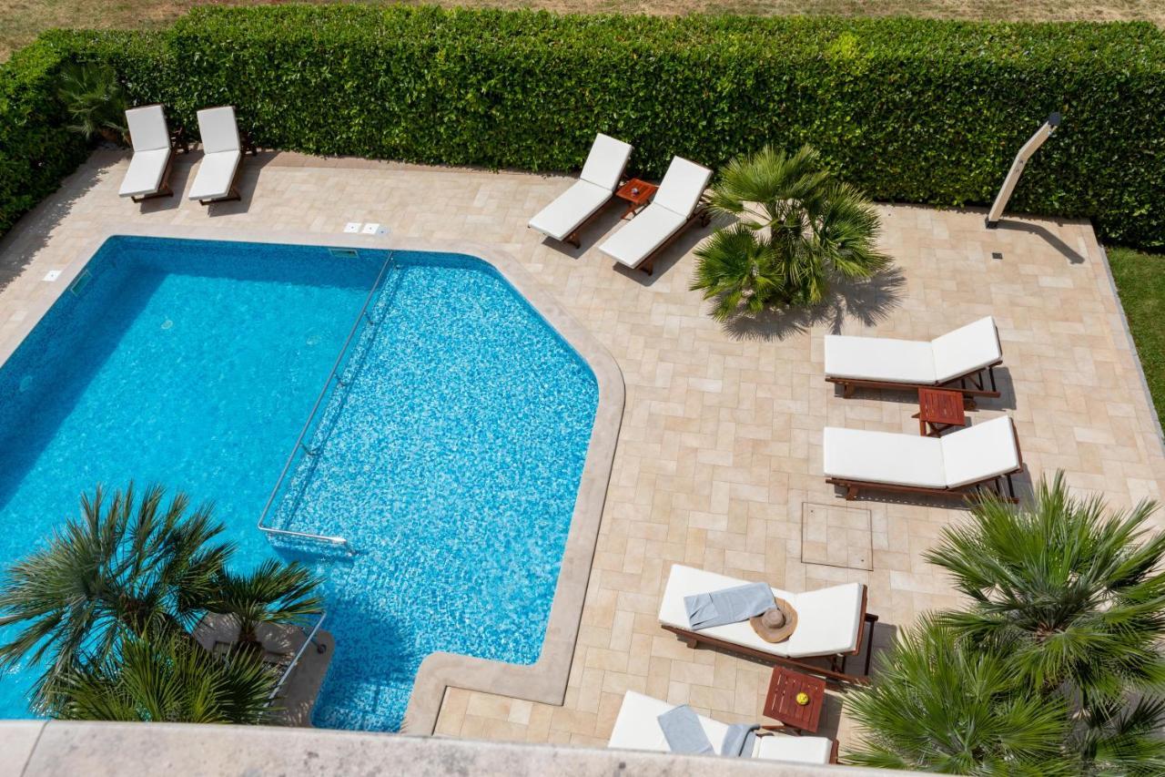 B&B Villa Oasa 1 로비니 외부 사진
