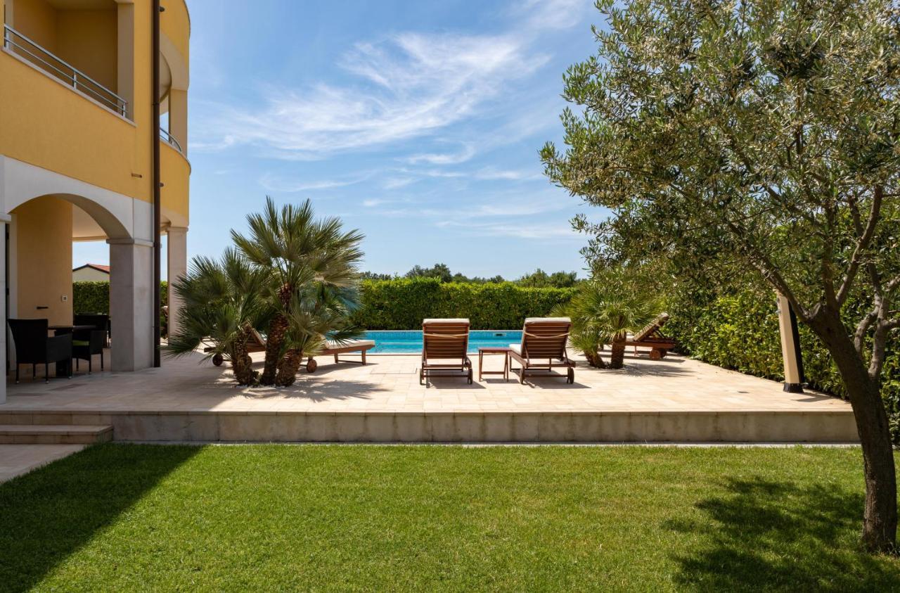 B&B Villa Oasa 1 로비니 외부 사진