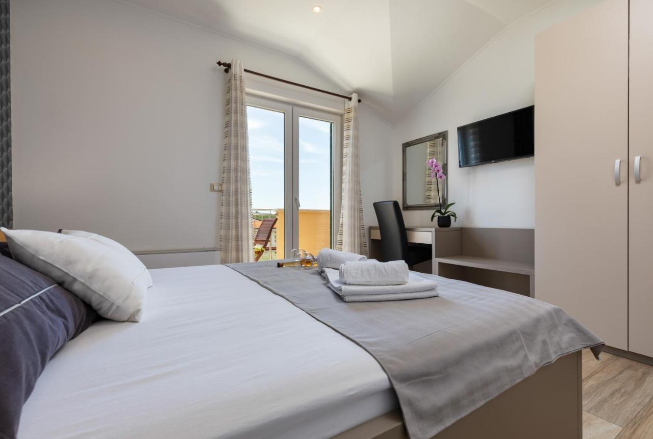 B&B Villa Oasa 1 로비니 외부 사진