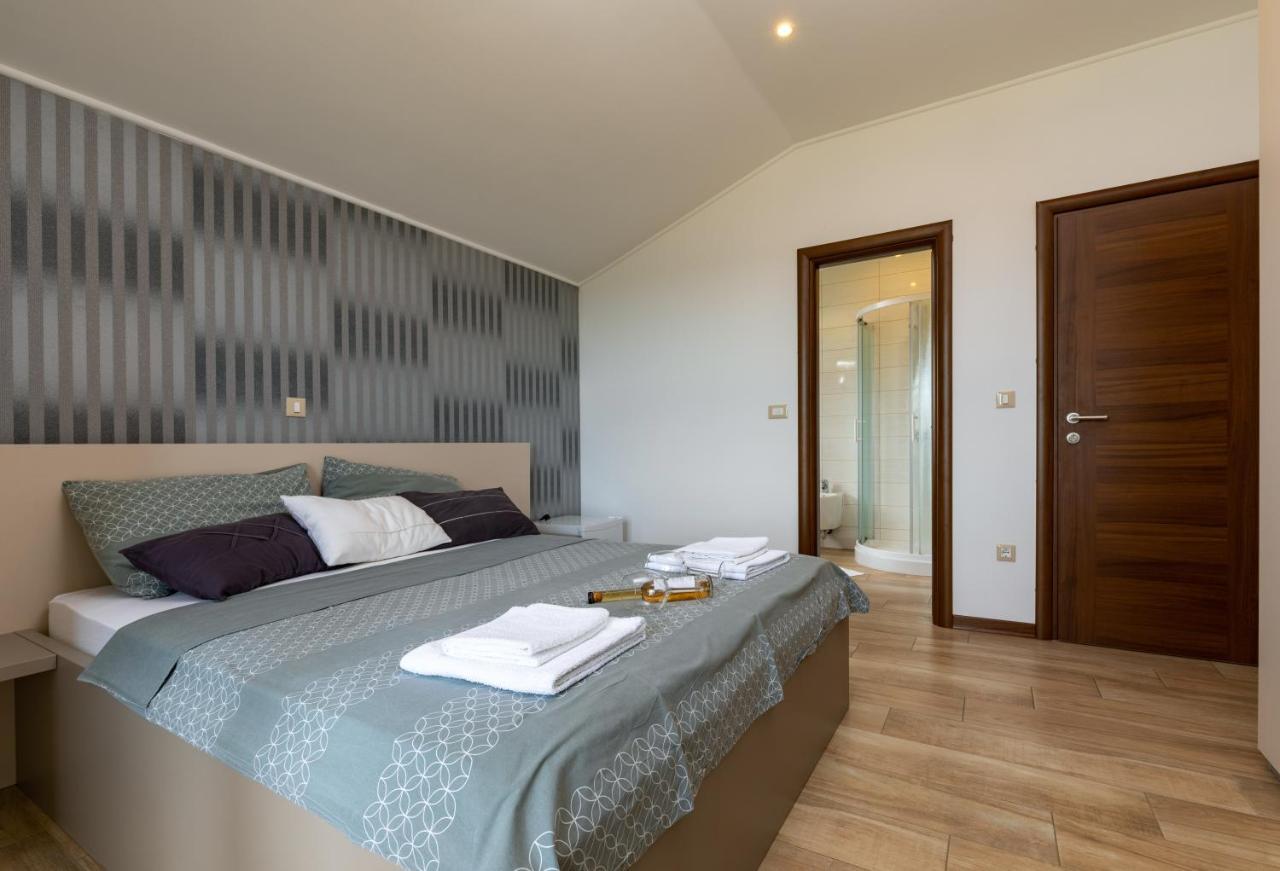 B&B Villa Oasa 1 로비니 외부 사진